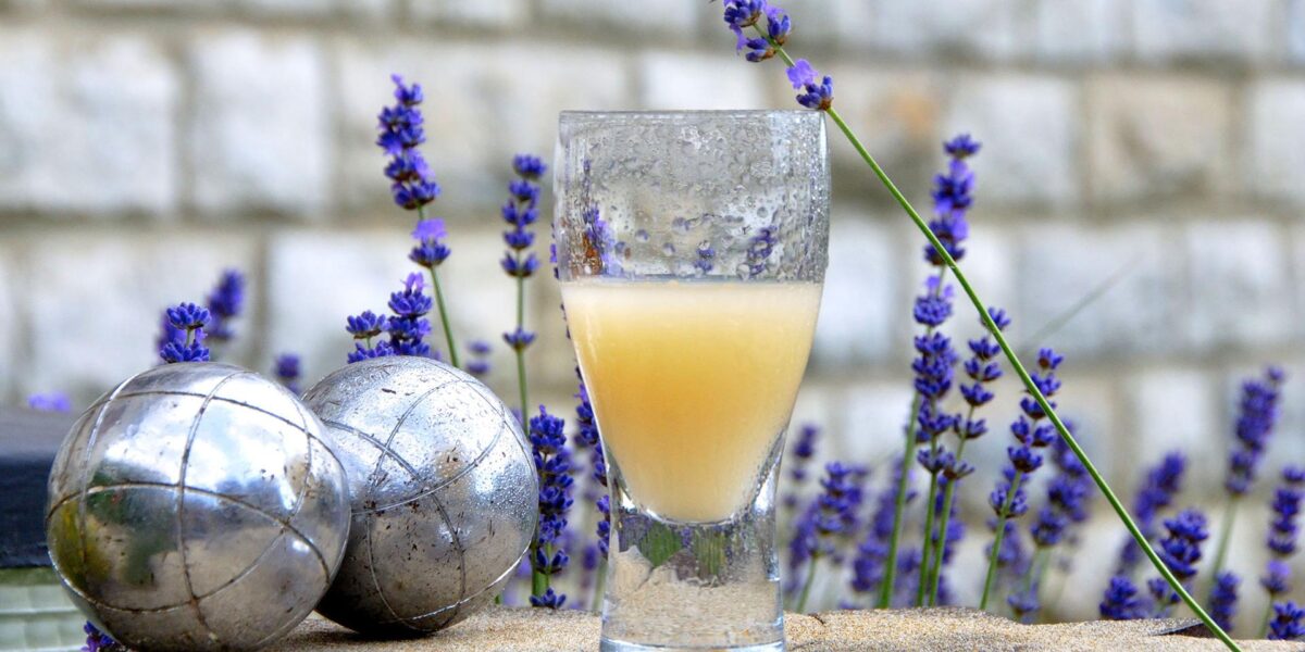 Terminé l’eau avec le Pastis, voici les 5 alternatives dont vous n’allez plus vous passer